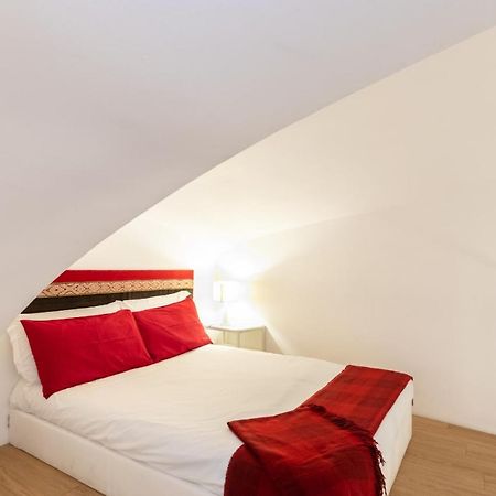 Charming Studio Near Piazza Castello By Wonderful Italy Turim Exterior foto